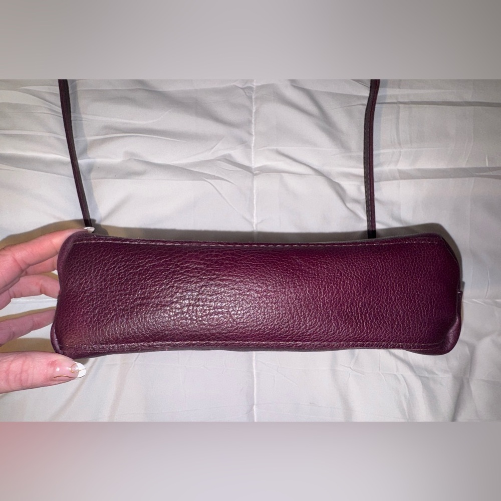 Portland Leather Poppy Classic Bag in Plum EUC - Picture 6 of 9